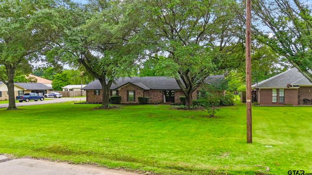 201 Karla Dr, Whitehouse, TX 75791
