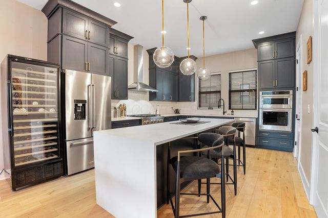 2288 Quarry Trails Drive, Columbus, OH 43228