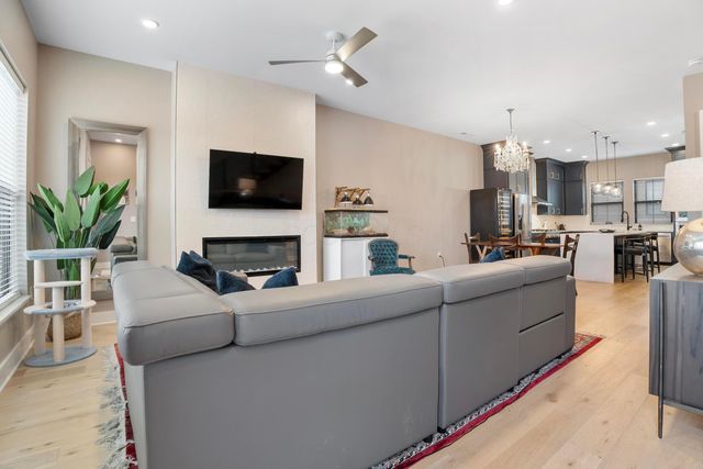 2288 Quarry Trails Drive, Columbus, OH 43228