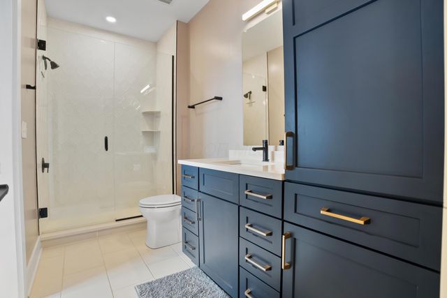 2288 Quarry Trails Drive, Columbus, OH 43228