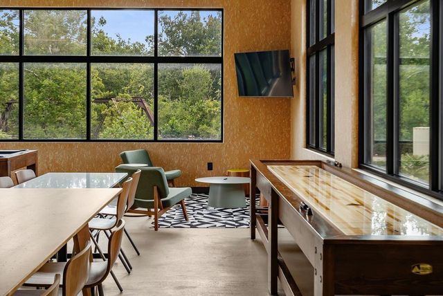 2288 Quarry Trails Drive, Columbus, OH 43228