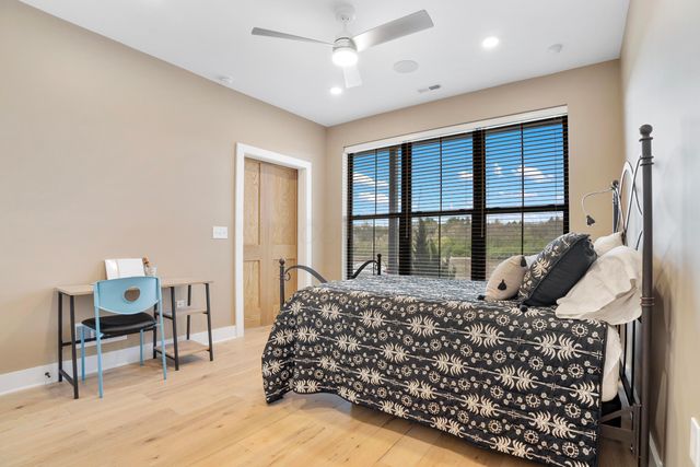 2288 Quarry Trails Drive, Columbus, OH 43228