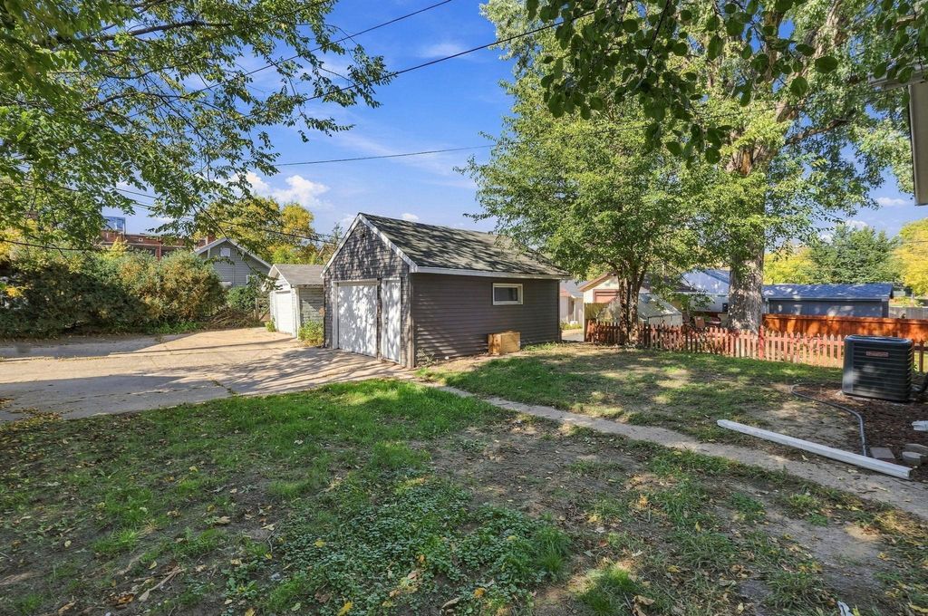 4417 Russell Avenue N, Minneapolis, MN 55412 — photo 5