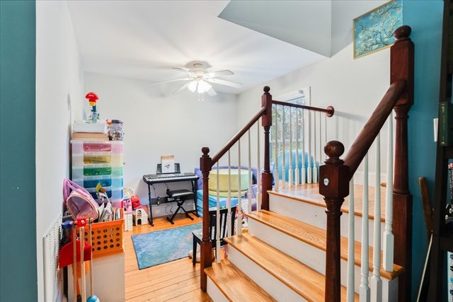 22 Reservoir St, Seekonk, MA 02771