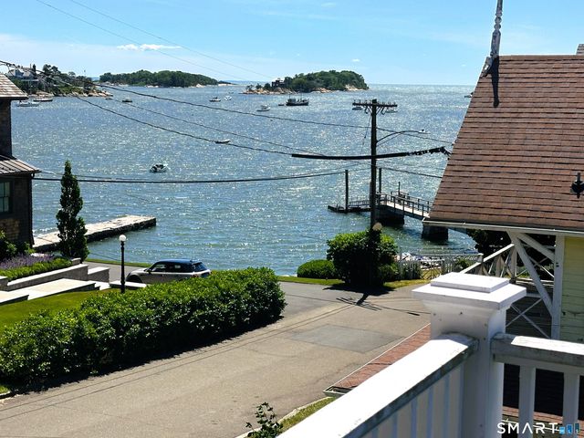 18 Prospect Hill Road, Branford, CT 06405