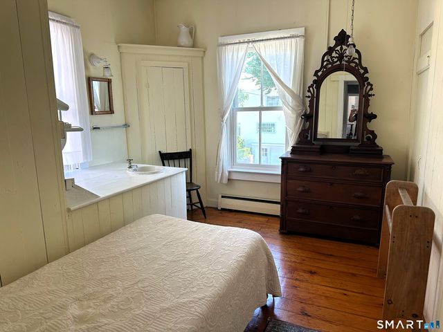 18 Prospect Hill Road, Branford, CT 06405