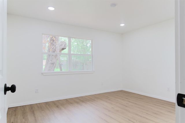 305 ROWLAND DR, Austin, TX 78745