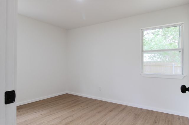 305 ROWLAND DR, Austin, TX 78745