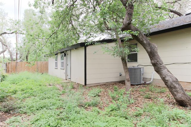 305 ROWLAND DR, Austin, TX 78745