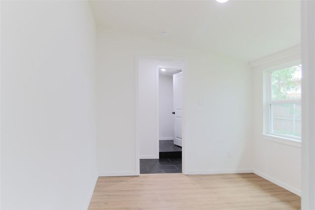 305 ROWLAND DR, Austin, TX 78745