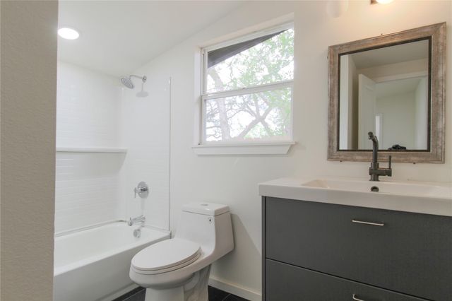 305 ROWLAND DR, Austin, TX 78745