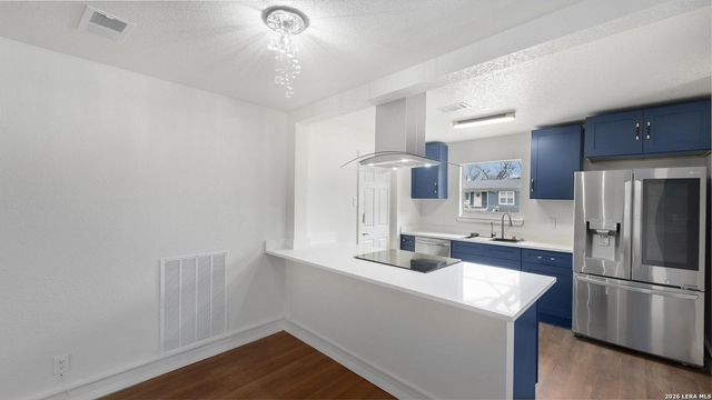 158 BAYVILLE DR, San Antonio, TX 78226