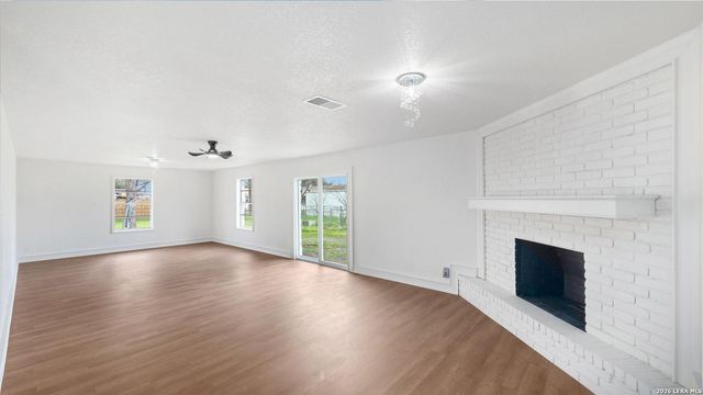 158 BAYVILLE DR, San Antonio, TX 78226