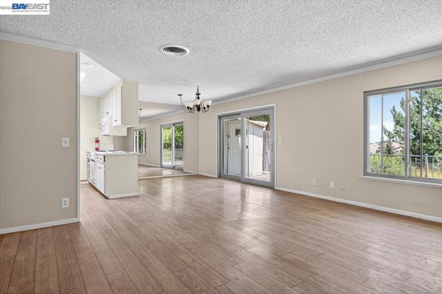 1912 Ptarmigan Dr 2, Walnut Creek, CA 94595