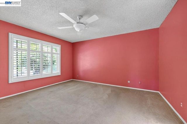 1912 Ptarmigan Dr 2, Walnut Creek, CA 94595