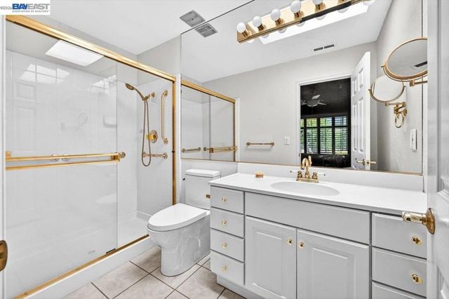 1912 Ptarmigan Dr 2, Walnut Creek, CA 94595