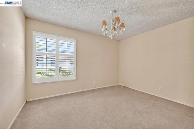 1912 Ptarmigan Dr 2, Walnut Creek, CA 94595