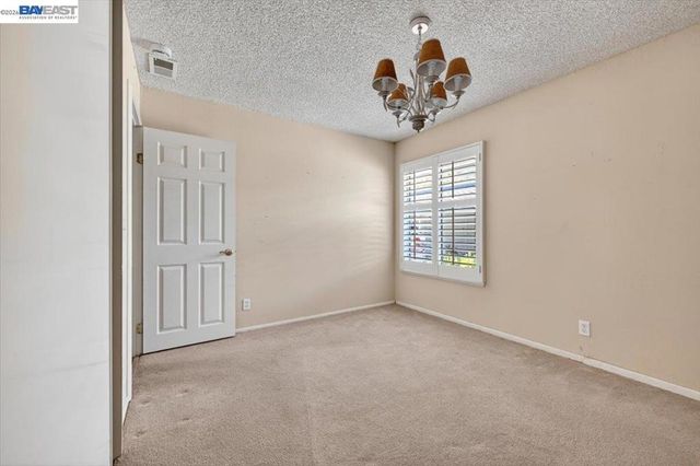 1912 Ptarmigan Dr 2, Walnut Creek, CA 94595