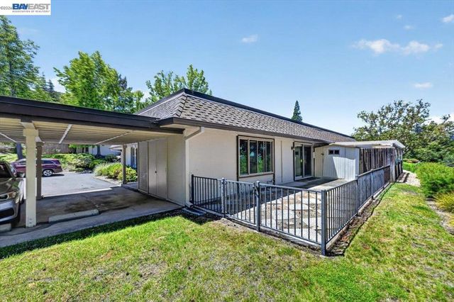 1912 Ptarmigan Dr 2, Walnut Creek, CA 94595