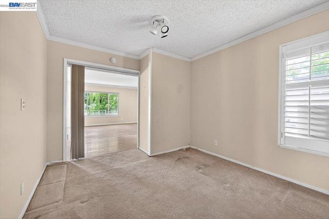 1912 Ptarmigan Dr 2, Walnut Creek, CA 94595