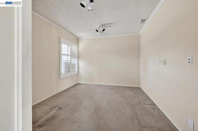1912 Ptarmigan Dr 2, Walnut Creek, CA 94595