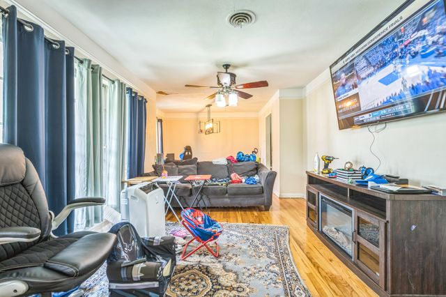 808 Lee Drive, Bedford, TX 76022