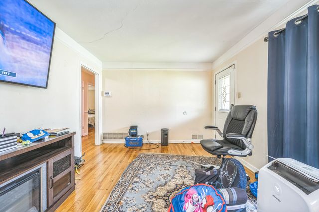 808 Lee Drive, Bedford, TX 76022