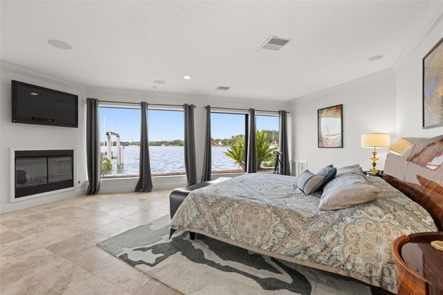 2785 BAYSIDE DRIVE S, St Petersburg, FL 33705