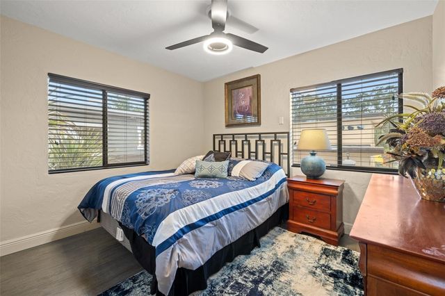 2785 BAYSIDE DRIVE S, St Petersburg, FL 33705