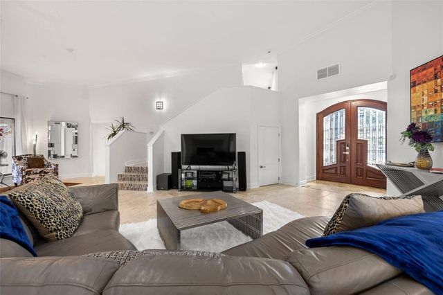 2785 BAYSIDE DRIVE S, St Petersburg, FL 33705