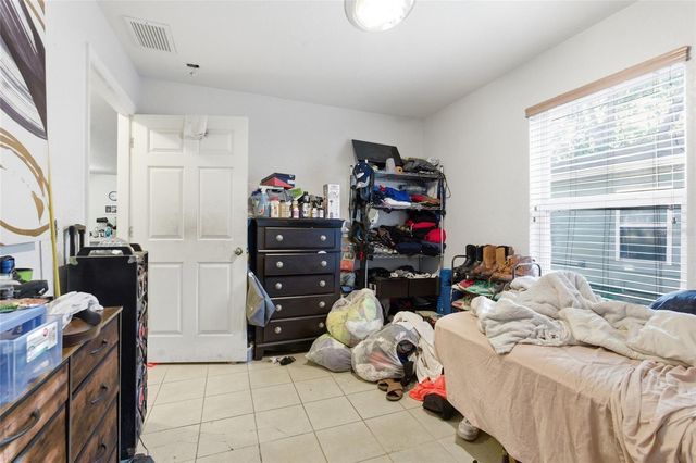 8439 RADIO LANE, Tampa, FL 33619
