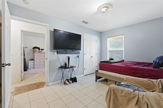 8439 RADIO LANE, Tampa, FL 33619