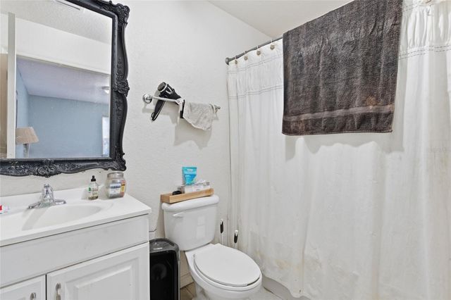 8439 RADIO LANE, Tampa, FL 33619