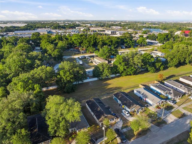 8439 RADIO LANE, Tampa, FL 33619