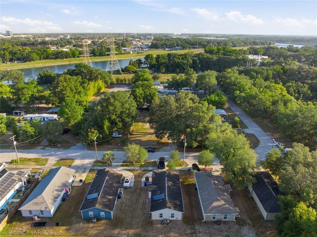 8439 RADIO LANE, Tampa, FL 33619