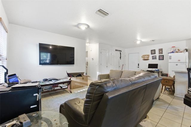 8439 RADIO LANE, Tampa, FL 33619