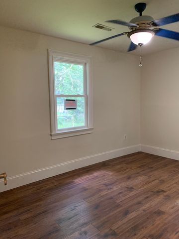 711 Locust Street, Charleston, SC 29407