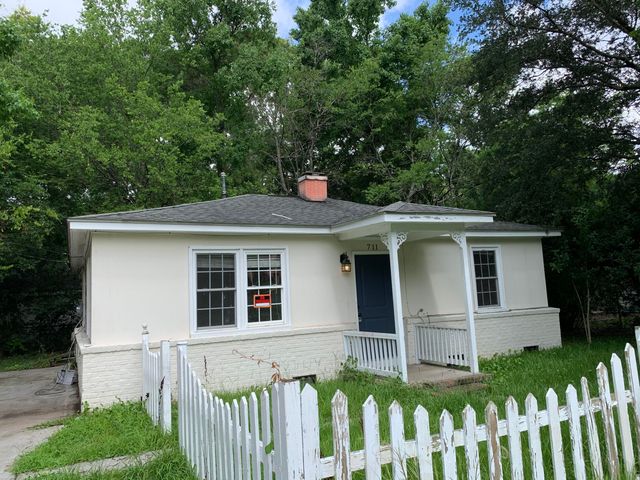 711 Locust Street, Charleston, SC 29407