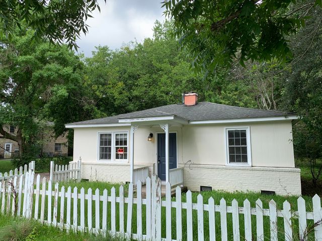 711 Locust Street, Charleston, SC 29407