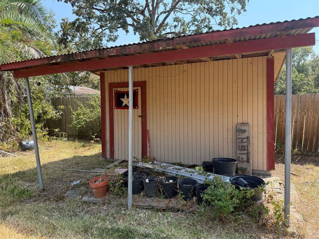 239 Sycamore Ridge, Onalaska, TX 77360