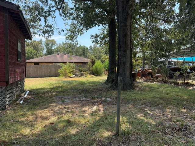 239 Sycamore Ridge, Onalaska, TX 77360