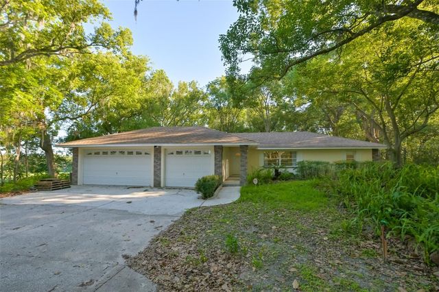 36625 LAKE PASADENA ROAD, Dade City, FL 33525