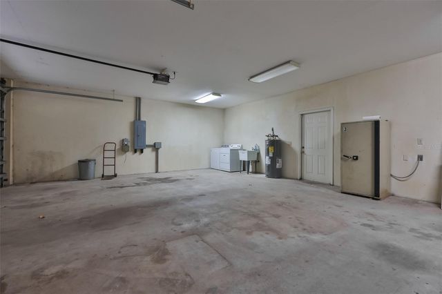 36625 LAKE PASADENA ROAD, Dade City, FL 33525