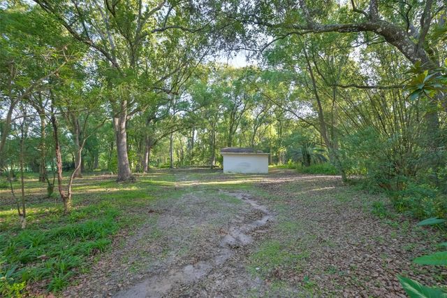36625 LAKE PASADENA ROAD, Dade City, FL 33525