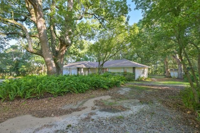 36625 LAKE PASADENA ROAD, Dade City, FL 33525