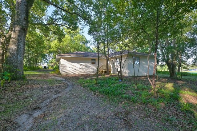 36625 LAKE PASADENA ROAD, Dade City, FL 33525