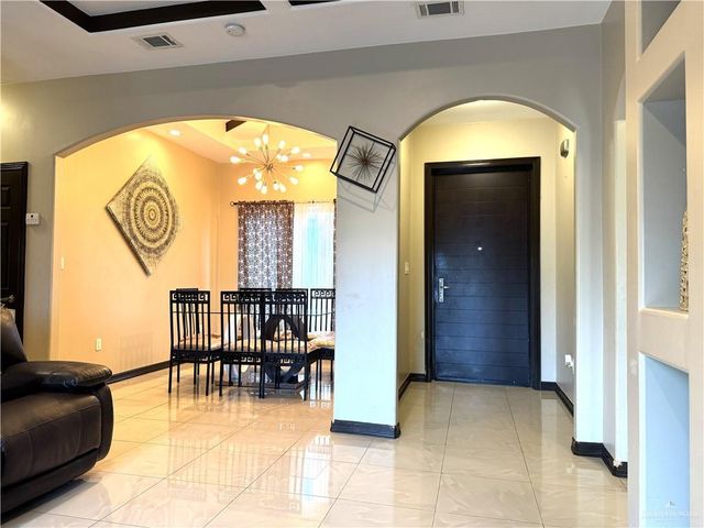 6105 S Mars Lane, Pharr, TX 78577