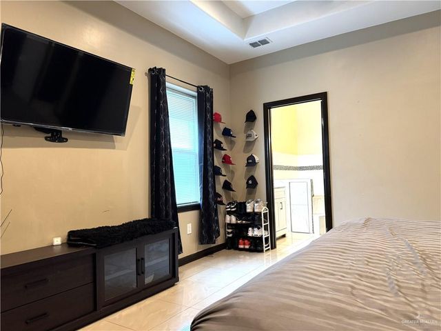 6105 S Mars Lane, Pharr, TX 78577