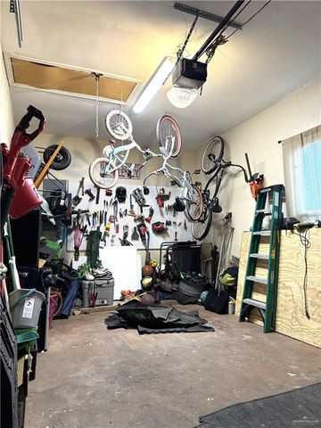 6105 S Mars Lane, Pharr, TX 78577