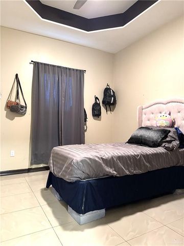 6105 S Mars Lane, Pharr, TX 78577